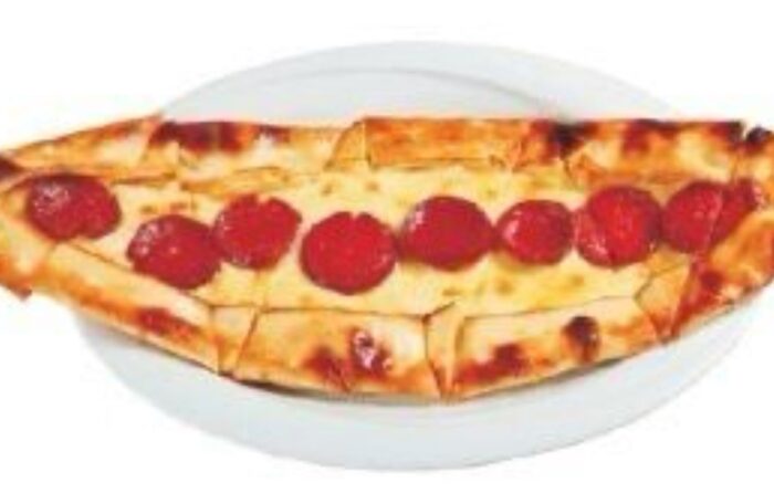 Sucuklu Kasarli Pide