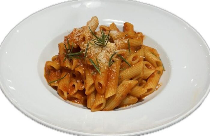 Penne Pasta With Tomato Sauce